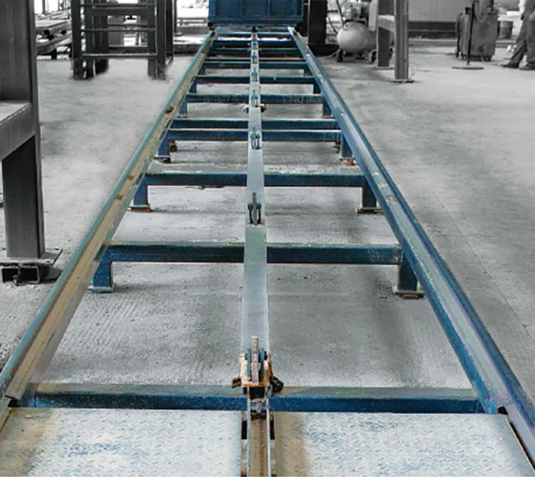 加(jiā)氣線行(háng)走軌道(dào)