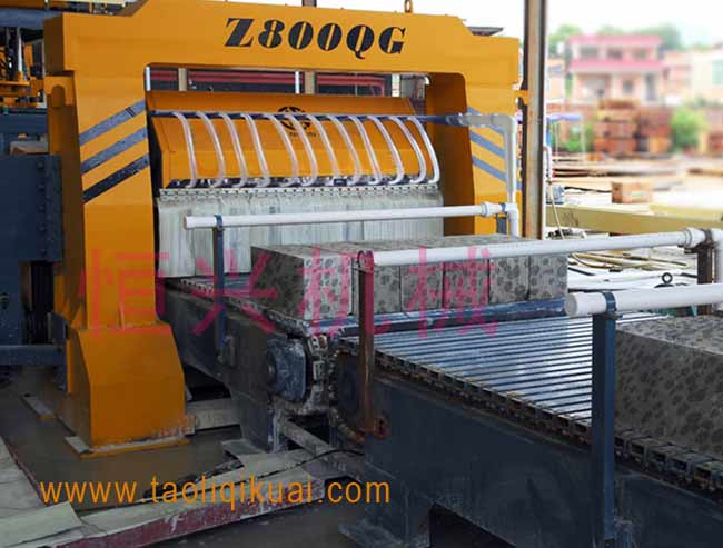 陶粒泡(pao)沫混凝(níng)土砌塊(kuài)切割設(she)備|水泥(ní)發泡磚(zhuan)切割生(sheng)産線